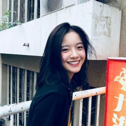 爆料英子妹妹梅子视频,揭秘幕后故事与精彩瞬间 第1张 爆料英子妹妹梅子视频,揭秘幕后故事与精彩瞬间 第1张